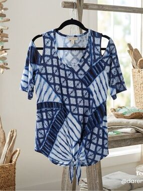 Dana Buchman Blue Tie-Front Cold-Shoulder V-Neck Top